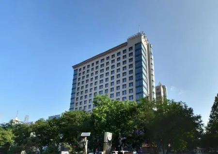 Haihua International Hotel Отели рядом с достопримечательностью «Ningxia Institute of Technology»