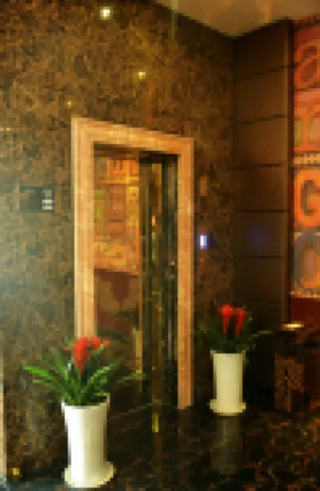 Jiuding Fashion Hotel (Sanmenxia Vocational and Technical College)