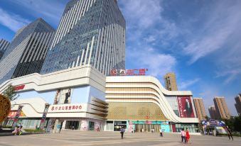 Yueda Gexusi Boutique Cinema Hotel (Xi'an Yujiazhai Metro Station Daming Palace Wanda Branch)