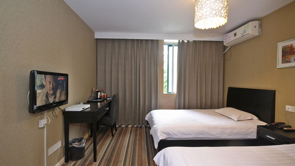 Yundu Business Hotel