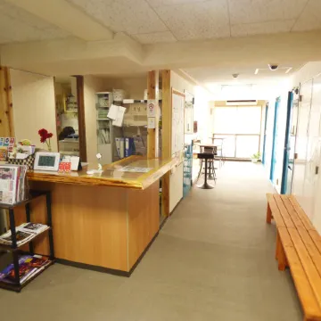 Kyoto Uraraka Guest House Отели рядом с достопримечательностью «Такао»