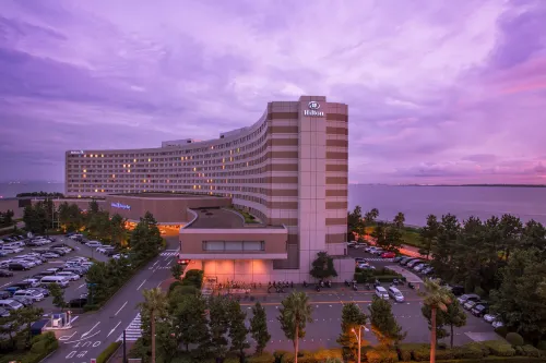 Hilton Tokyo Bay Отели в г. Ураясу