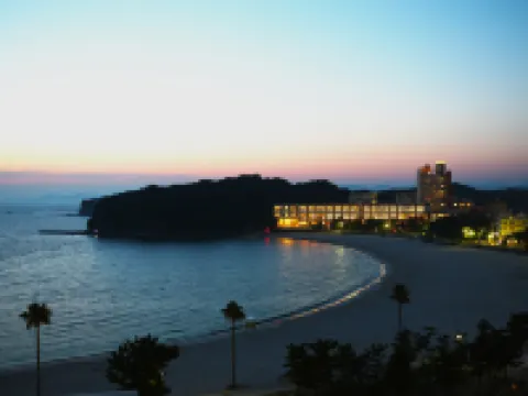 Shiraraso Grand Hotel Hotels in Shirahama