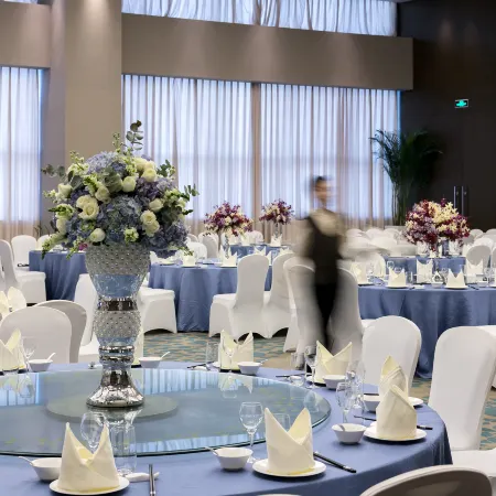 Grand Kingtown Hotel Wuxi Отели в г. Уси