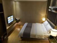 速8酒店(广州钟村店) - 标准大床房