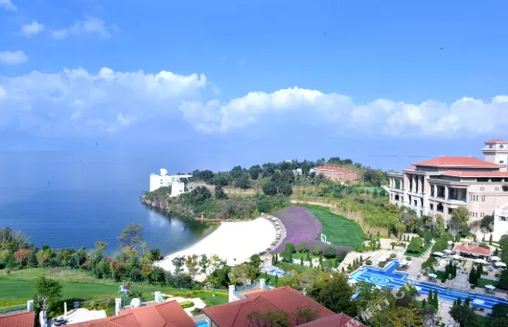 撫仙湖泊岸覽湖酒店