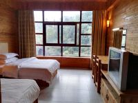 佛冈观音山王山寺旅游度假酒店 - 湖边楼双人间