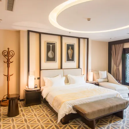 Bazhou Seine Hot Spring Hotel