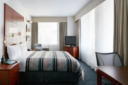 Club Quarters Hotel, Central Loop
