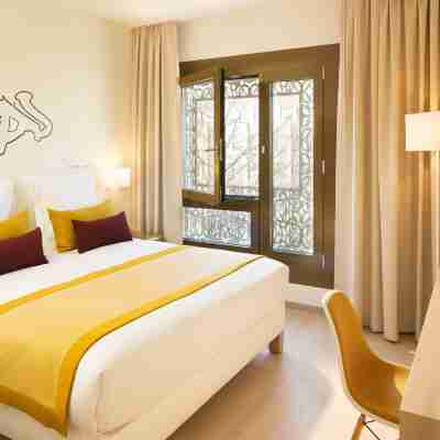 The Passage - Urban Retreat Rooms