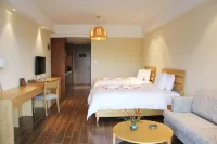 โรงแรมรีสอร์ทซันฟอเรสต์ - พร้อมระเบียง