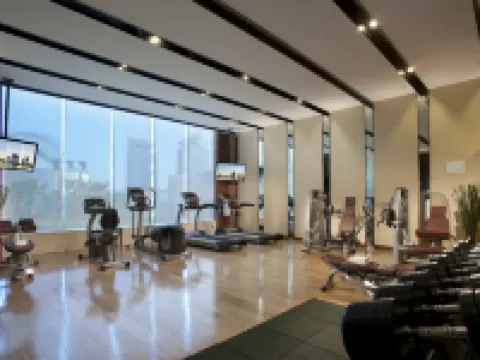 贑州グランド スカイライトインターナショナルホテル(萬象城南河古浮橋) 贛州のホテル