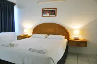Palm Waters Holiday Villas Hotel di North Ward