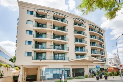 Central Cosmo Apartment Hotel فنادق في Taringa