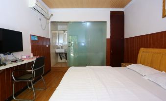 Langzhong Juyuan Express Hotel