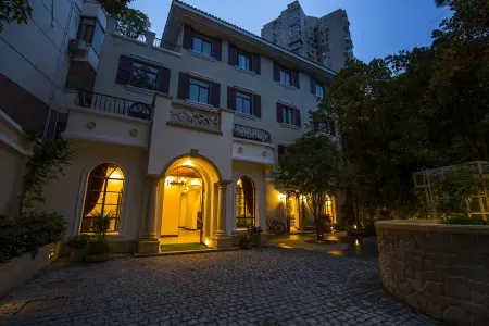 Soho Garden Villa Hotel (Shanghai Jiaotong University Metro Station Flagship)