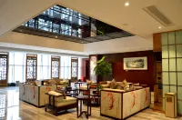 Xiaoxiangyi Hotel (Yongzhou Lengshuitan High-Speed Railway Station Branch) - parking