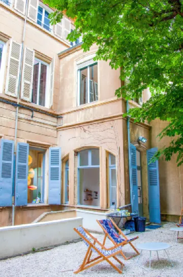 Hôtel Maison Montgrand - Vieux Port ノートルダム・ドゥ・ラ・ガルド寺院周辺のホテル