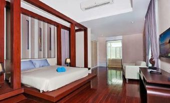 Jomtien Waree 9 with 6 Bedrooms Pattaya