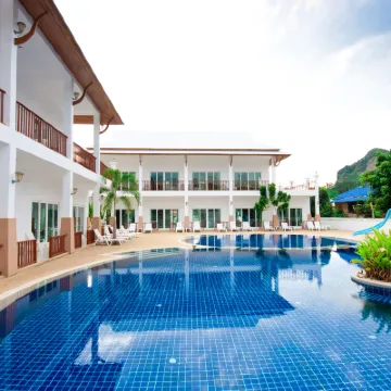 Nadivana Serviced Apartments Hotels near Nopharat Thara Beach