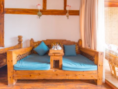 泸沽湖圆融居湖景客栈 - 湖景大床房