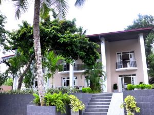 Grand 7 Hotel Thalawathugoda