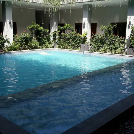 Crystal Inn Hotel Batu