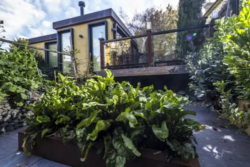 Corinda Contemporary Hotels in North Hobart