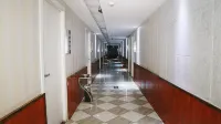Home Inn Baiyun Hotel (Nanyang Station)