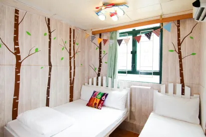 Cozy Inn HK (Jordan Station)