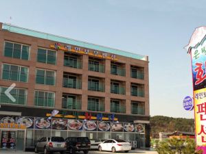 Hwaseong (Jebudo) Rainbow Pension