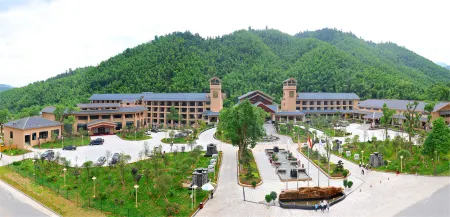 Wugong Mountain Rongyuan International Hot Spring Resort Отели в г. Аньфу