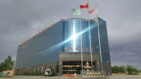 Madina Hotel Отели в г. Шуфу