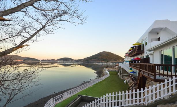 Yeosu Pension Daom Pet Pension Hotels in Yeosu