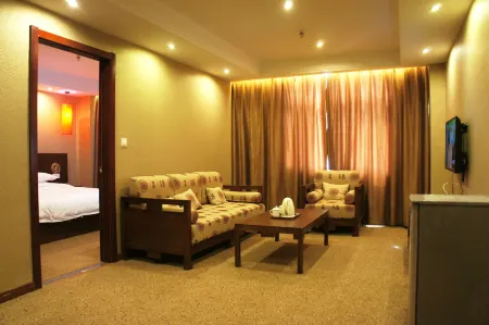 Grand Mercure Taihang Hotel Отели рядом с достопримечательностью «Wulongshan Wild Animals Kingdom»