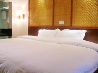 北海嘉莱涠洲北岸海景酒店 - 沙滩大床房