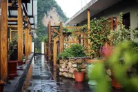 花築·壹城一家客棧（張家界國家森林公園東大門店）