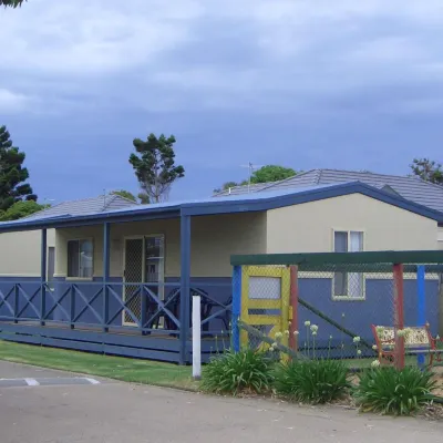 Waters Edge Holiday Park Hotels near Koonwarra Family Holiday Park