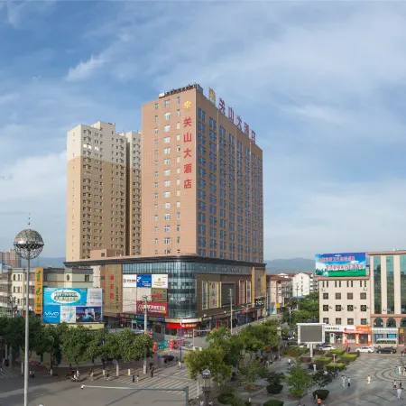 Guanshan INN Longxian County