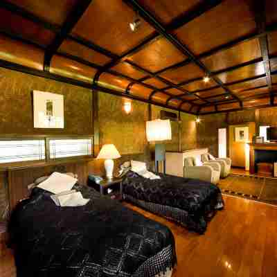 Nihon-No-Ashitaba Rooms