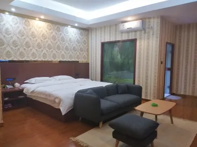 Hotels in Seattle Hotels near Dahua Hongshuihe Bai Li Gallery