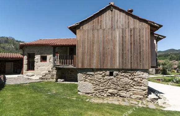 拉波茲恩霍金塔酒店