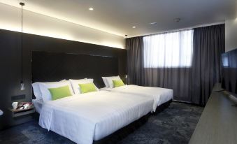 Hotel Ease · Tsuen Wan