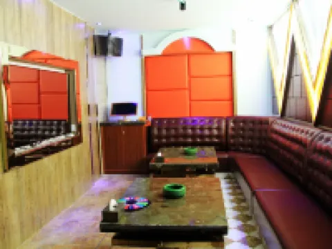 Dian Yue station Hotels in Mengzi