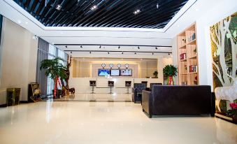 Hurun Qingdao Hotel (Motor Train Town Shop)