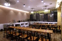 寧明皇冠假日飯店