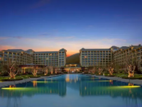 Puli Seaview Holiday Hotel (Zhujiajian Lvcheng Dongsha) Hotel in zona Daqing Mountain