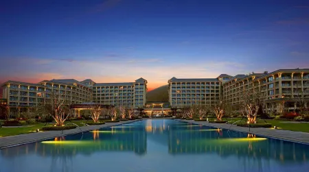 Puli Seaview Holiday Hotel (Zhujiajian Lvcheng Dongsha) Отели в г. Чжоушань