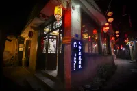 Phoenix Jiuqi Yayuan Inn (Gucheng Hongqiao Branch) Hotels in Fenghuangxian