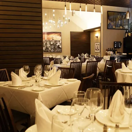 Hilton Garden Inn New York Times Square North Отели рядом с достопримечательностью «Манхэттен»